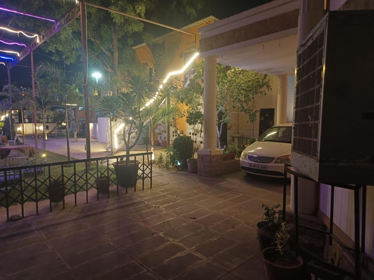 Sisodia Hotel & Resorts Jodhpur  Exteriör bild