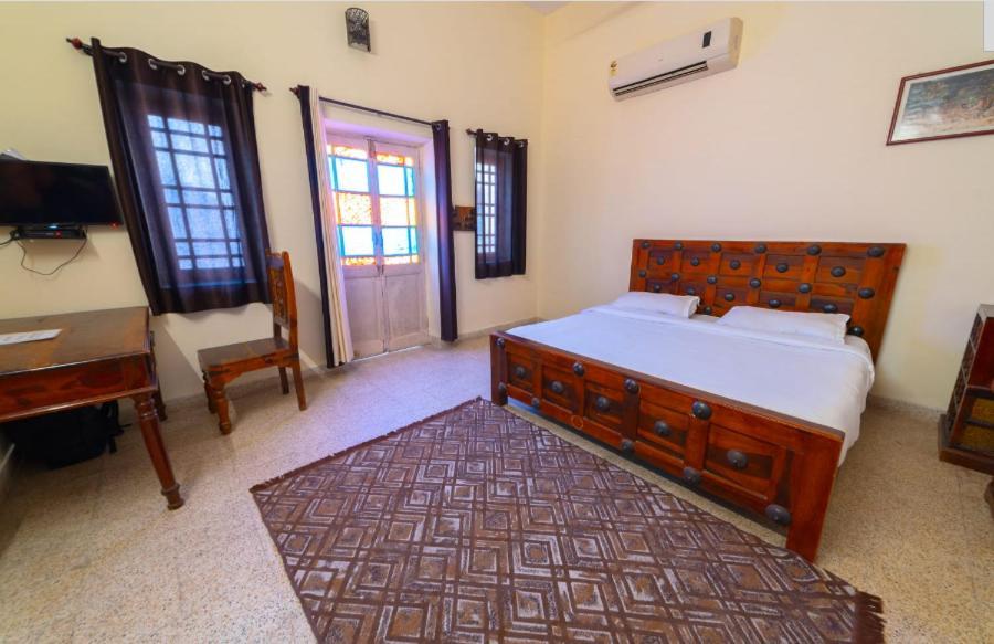 Sisodia Hotel & Resorts Jodhpur  Exteriör bild