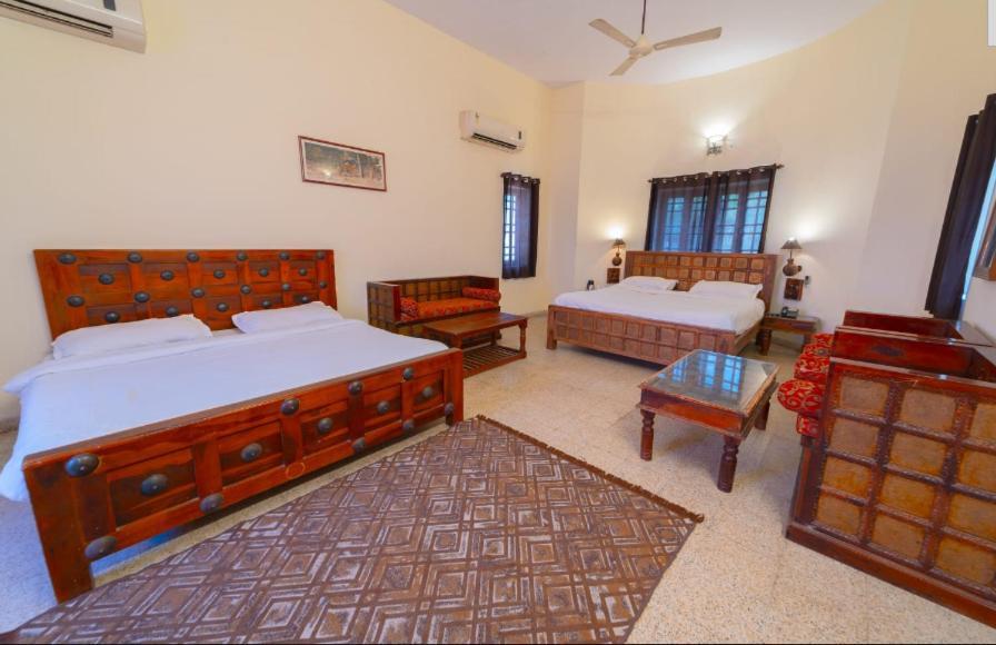 Sisodia Hotel & Resorts Jodhpur  Exteriör bild